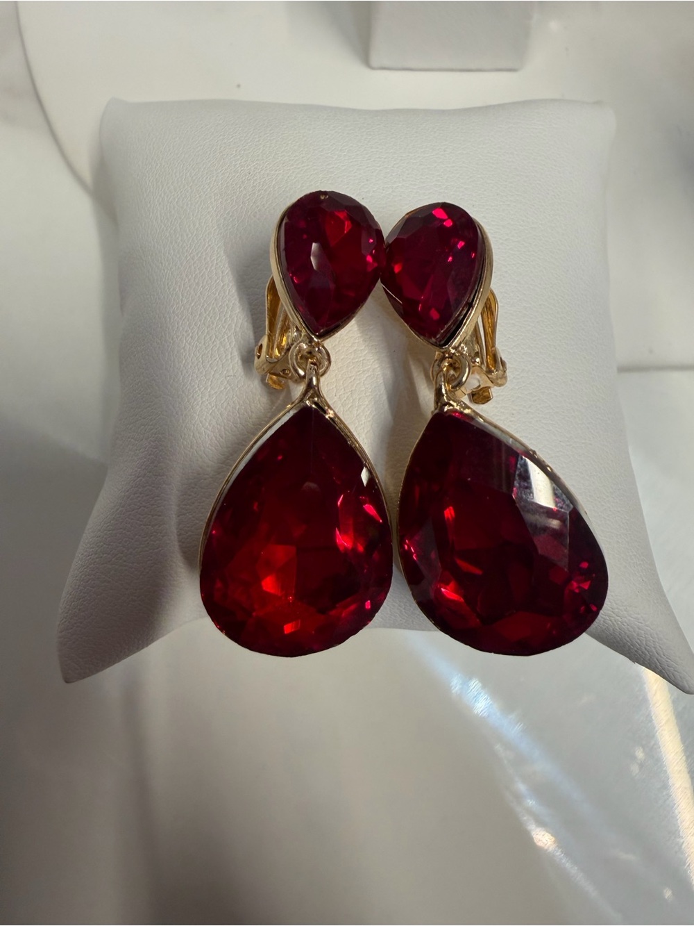 Gold-Tone Red Teardrop Clip-On Earrings for love